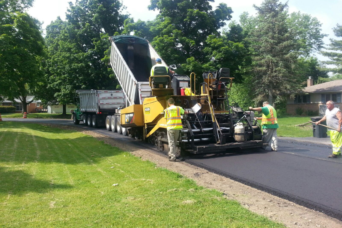 Social Media Post Ideas for Paving Companies: What Works, What Doesn’t, and 5 Instructional Posts Customers Love